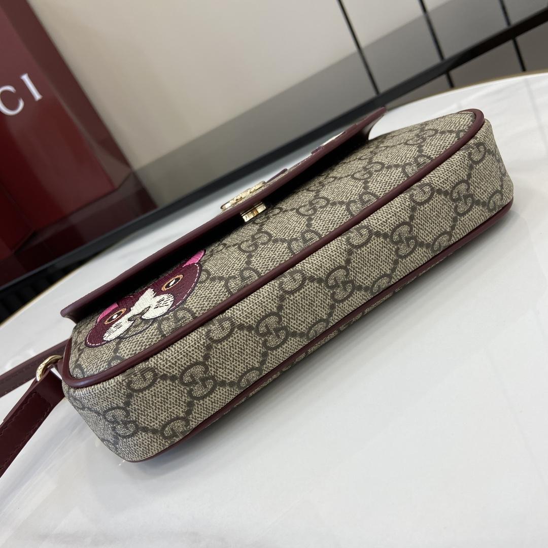 Gucci GG Mini Shoulder Bag With Cat Detail - DesignerGu