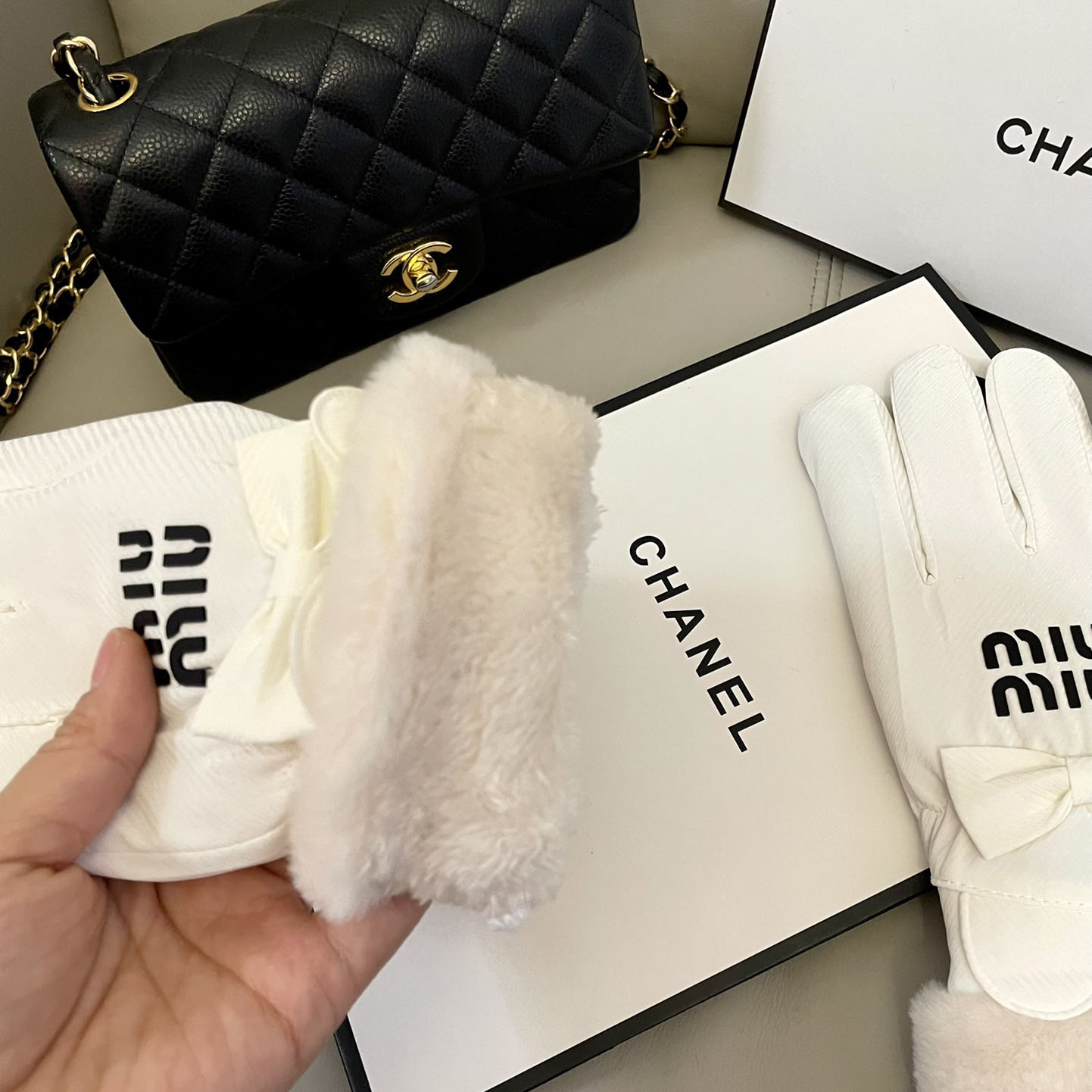 Miu Miu Gloves  - DesignerGu