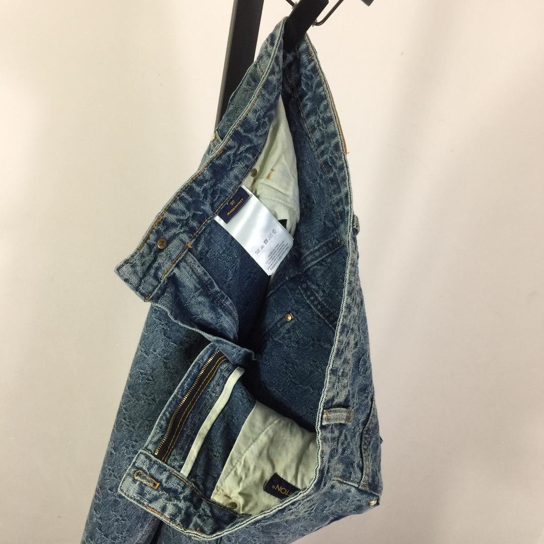 Louis Vuitton Monogram Denim Jeans - DesignerGu