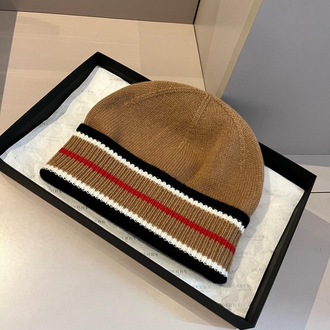 Burberry Beanie - DesignerGu