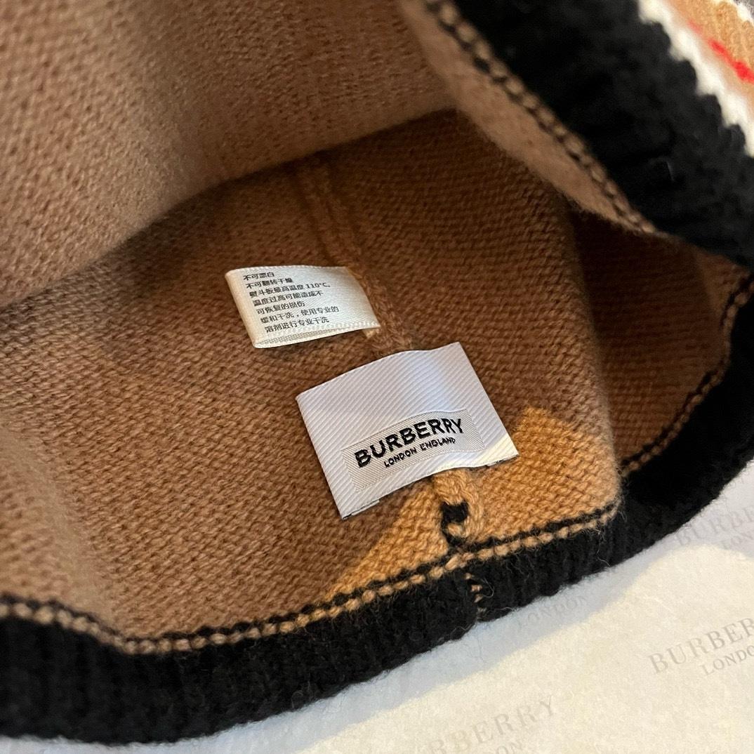 Burberry Beanie - DesignerGu