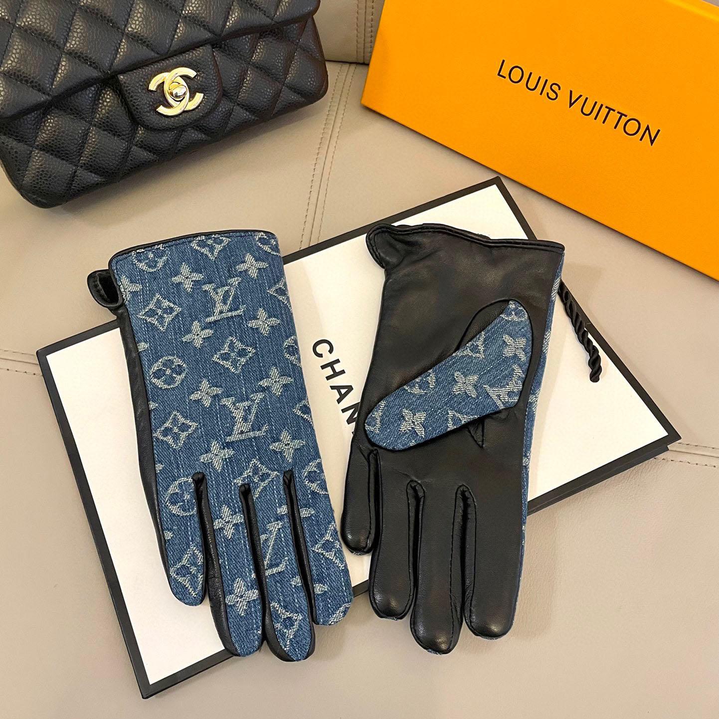 Louis Vuitton Gloves  - DesignerGu