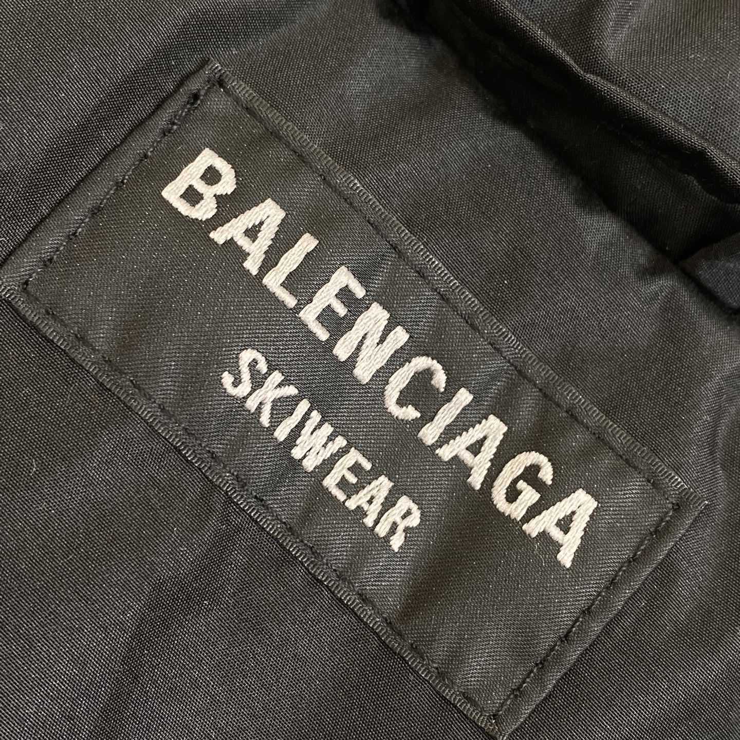 Balenciaga 3B Sports Icon Ski Parka In Black  - DesignerGu