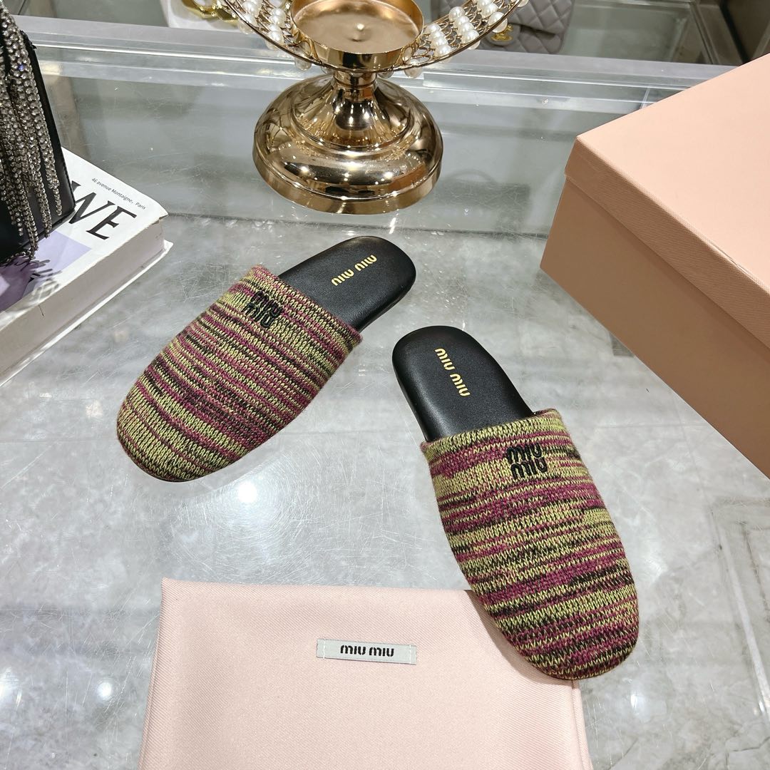 Miu Miu Wool slippers - DesignerGu