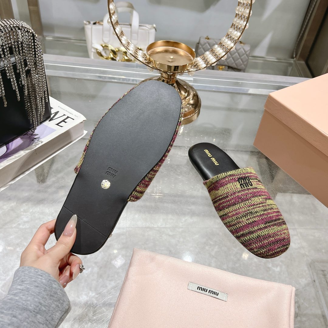 Miu Miu Wool slippers - DesignerGu