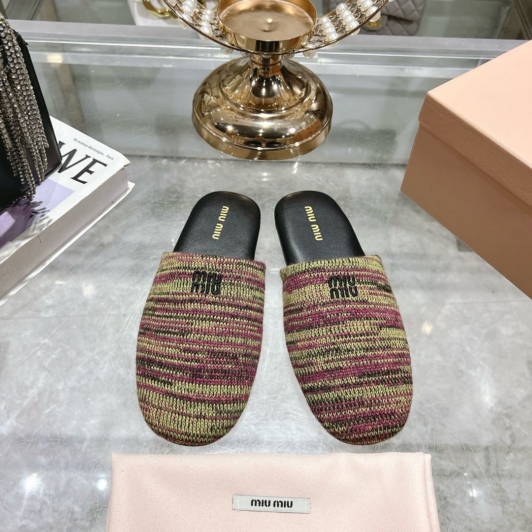 Miu Miu Wool slippers - DesignerGu