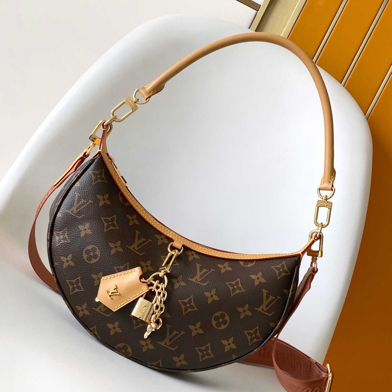 Louis Vuitton Looping   M12939 - DesignerGu