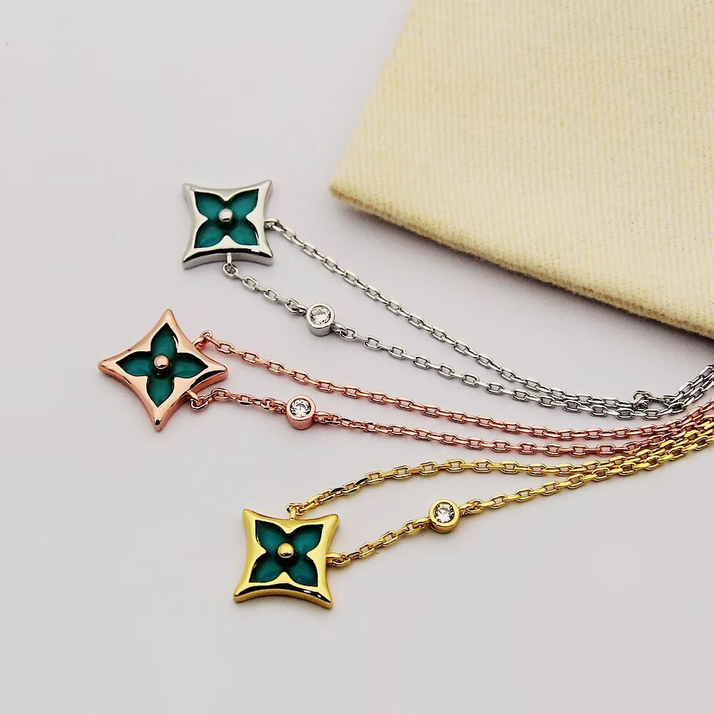 Louis Vuitton Color Blossom BB Star Pendant - DesignerGu