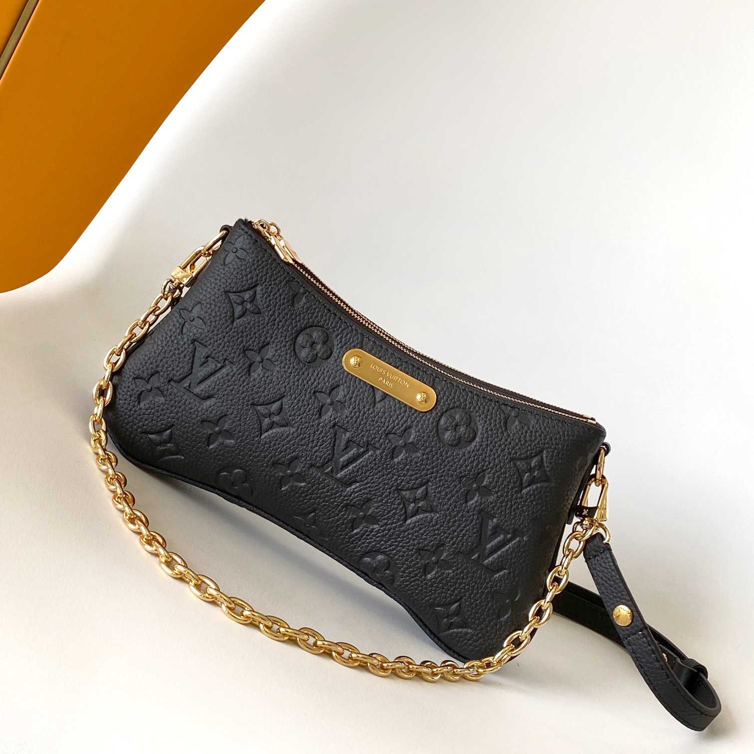 Louis Vuitton Liv Pochette  M83301 - DesignerGu