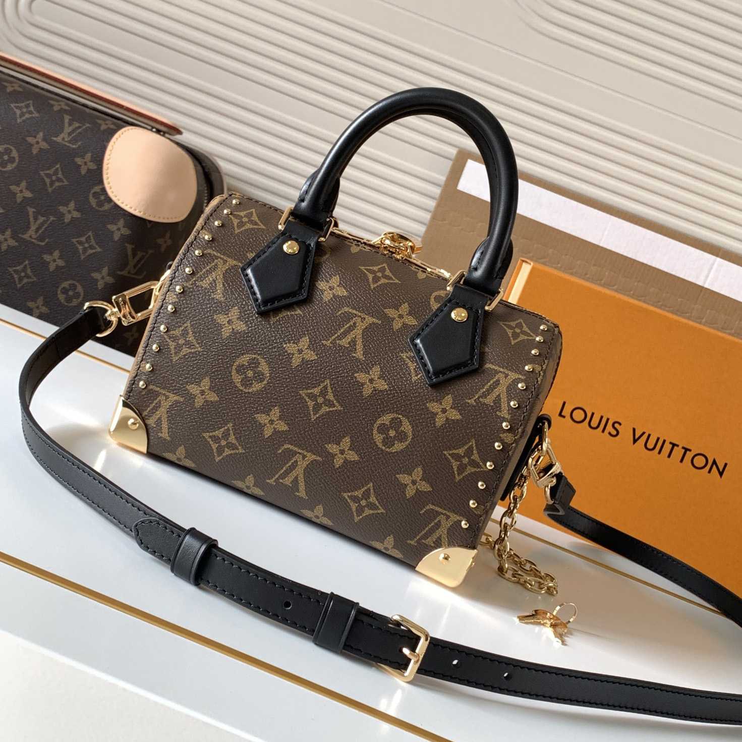 Louis Vuitton Speedy Trunk 20  M13146 - DesignerGu