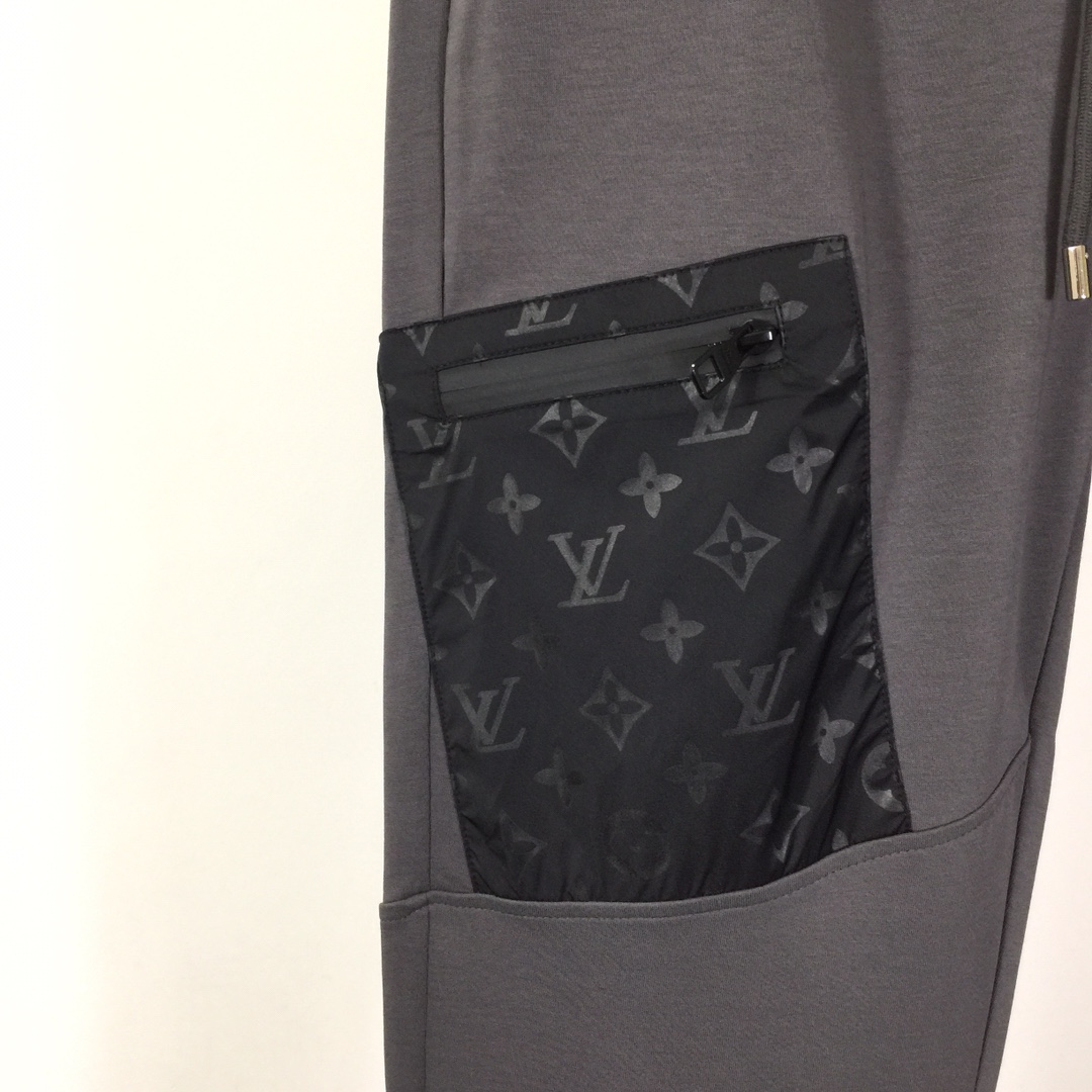 Louis Vuitton Cotton Pants - DesignerGu