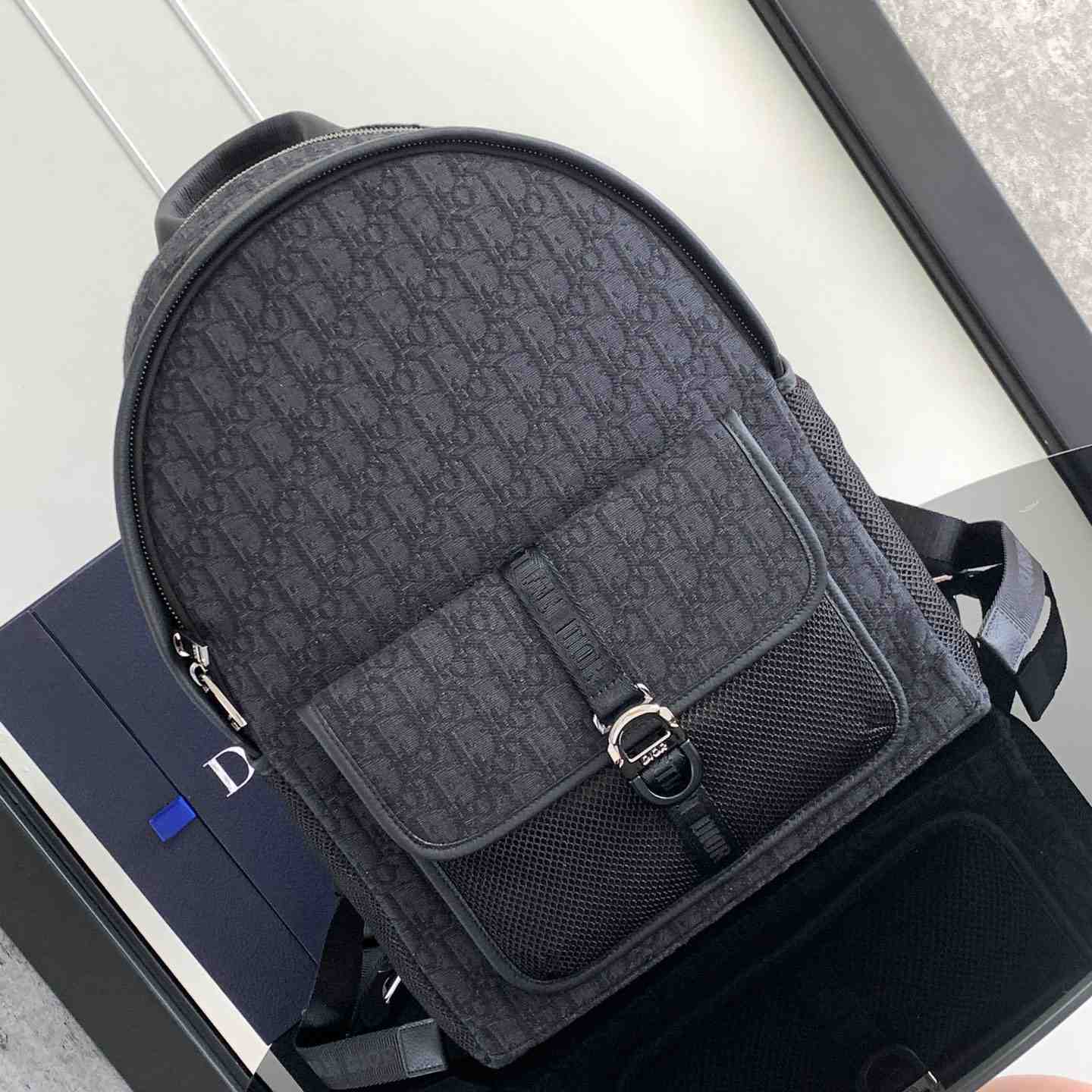 Dior 8 Backpack  - DesignerGu