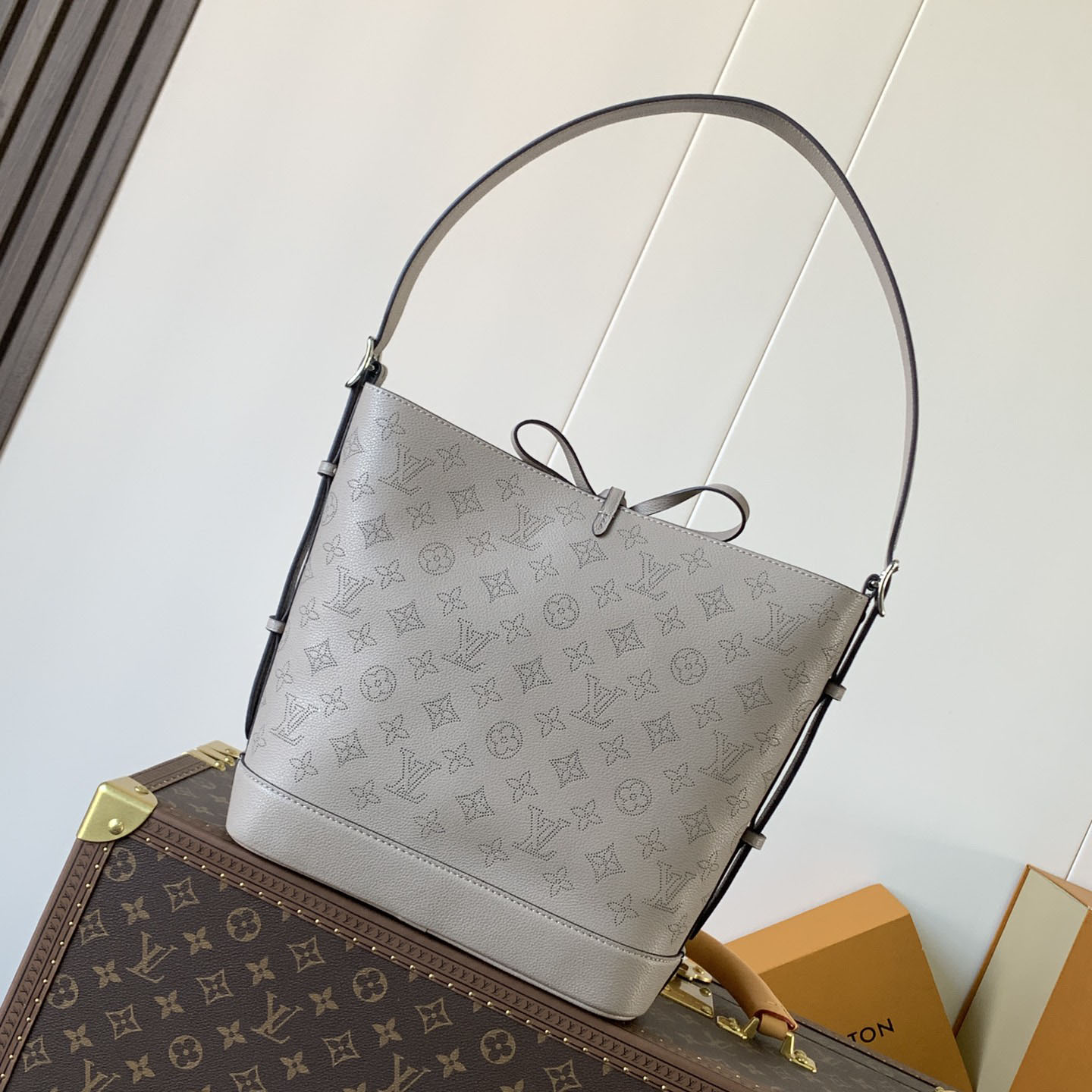 Louis Vuitton Flore  M12140 - DesignerGu