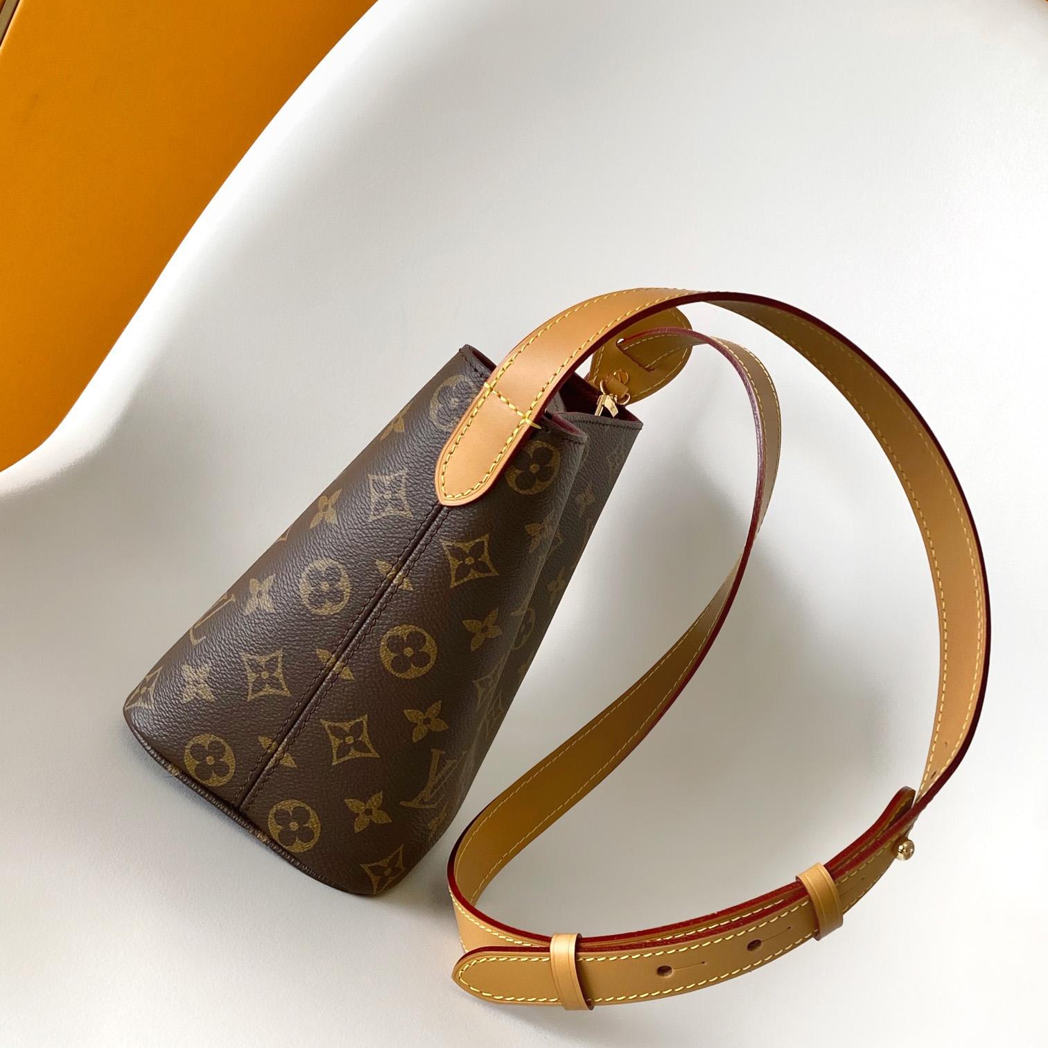 Louis Vuitton All In BB   M12925 - DesignerGu