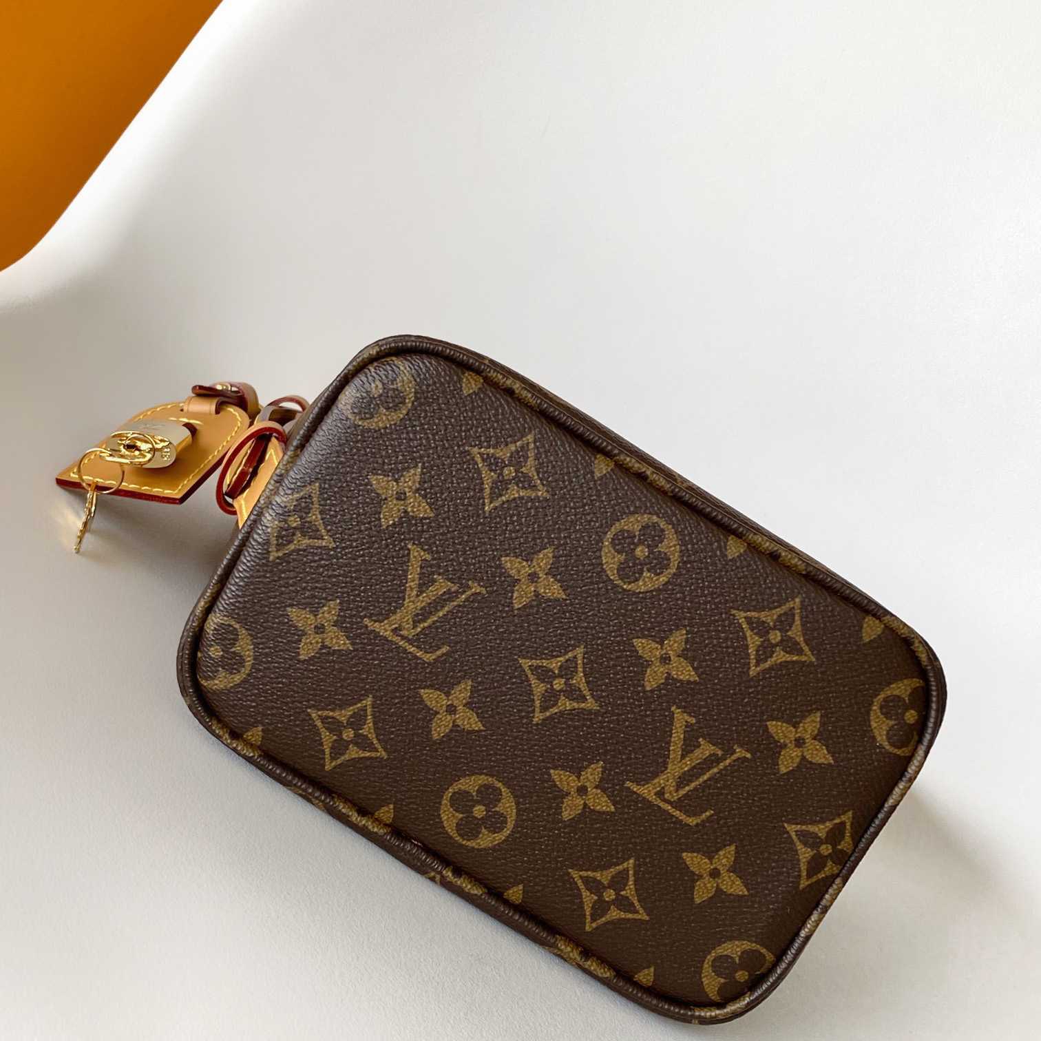 Louis Vuitton All In BB   M12925 - DesignerGu