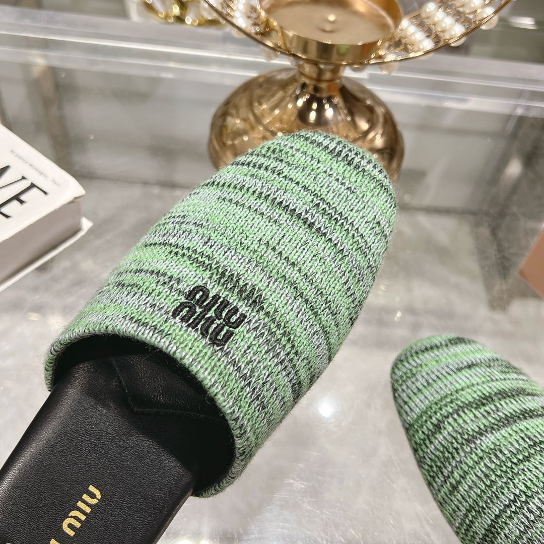 Miu Miu Wool slippers - DesignerGu