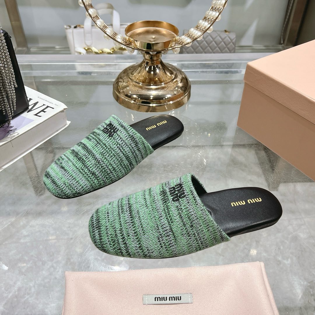 Miu Miu Wool slippers - DesignerGu