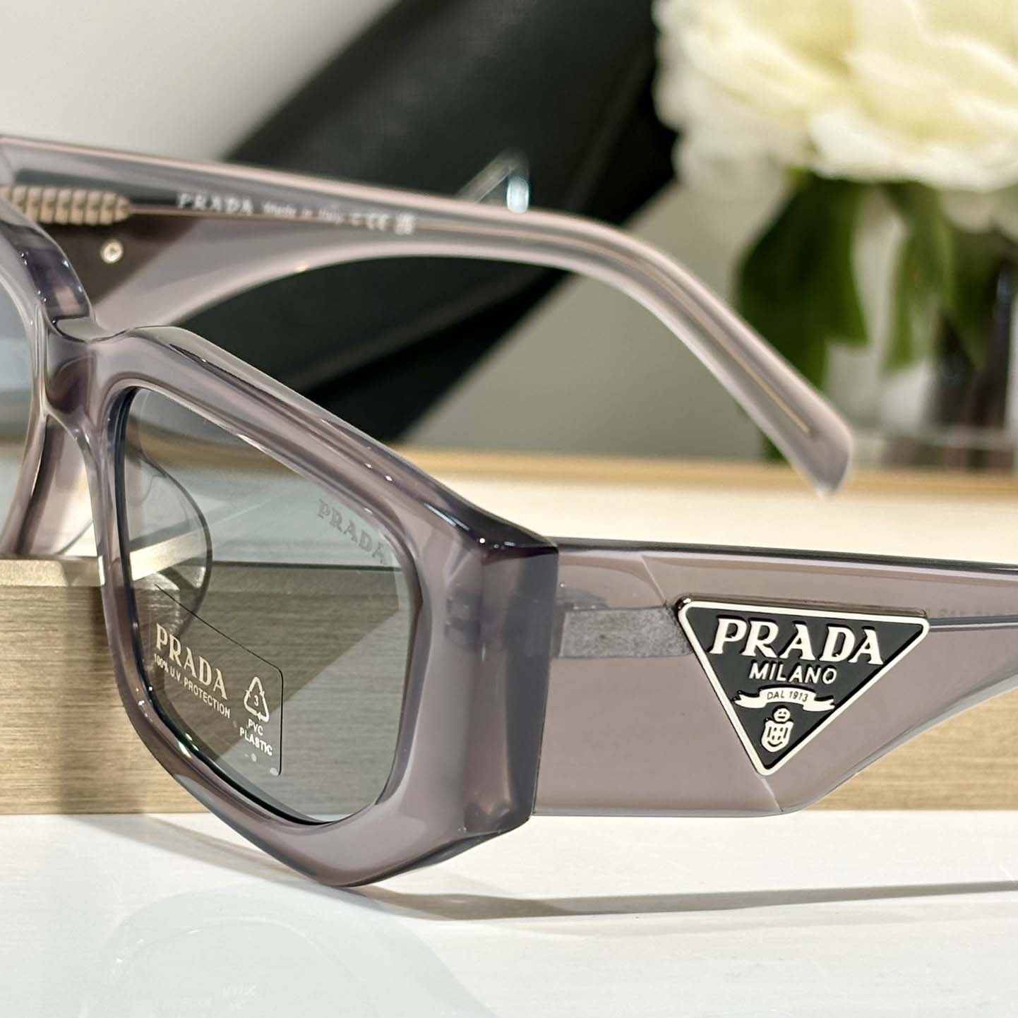 Prada SPR09Z Sunglasses   - DesignerGu