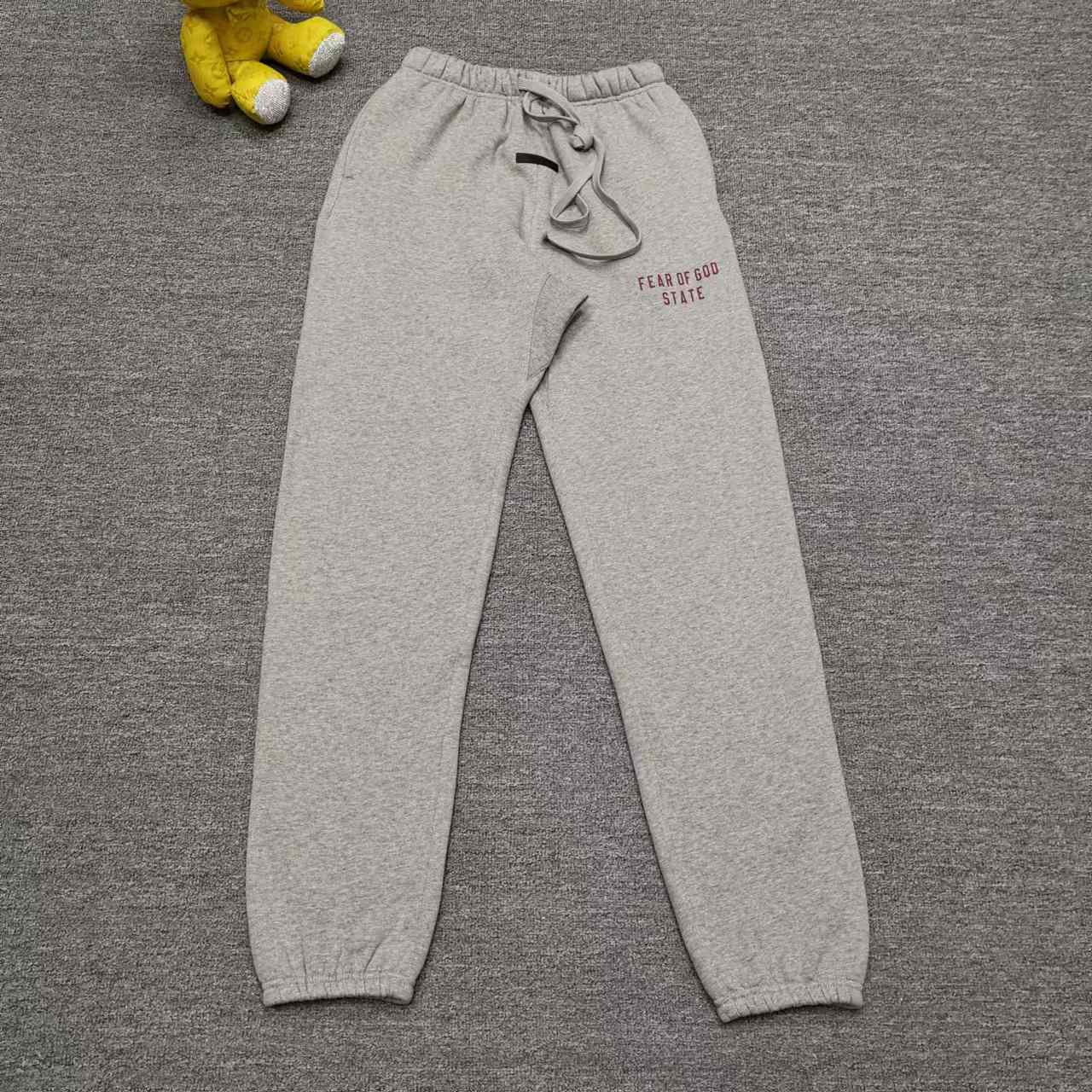 Fear of God Essentials Sweatpants - DesignerGu