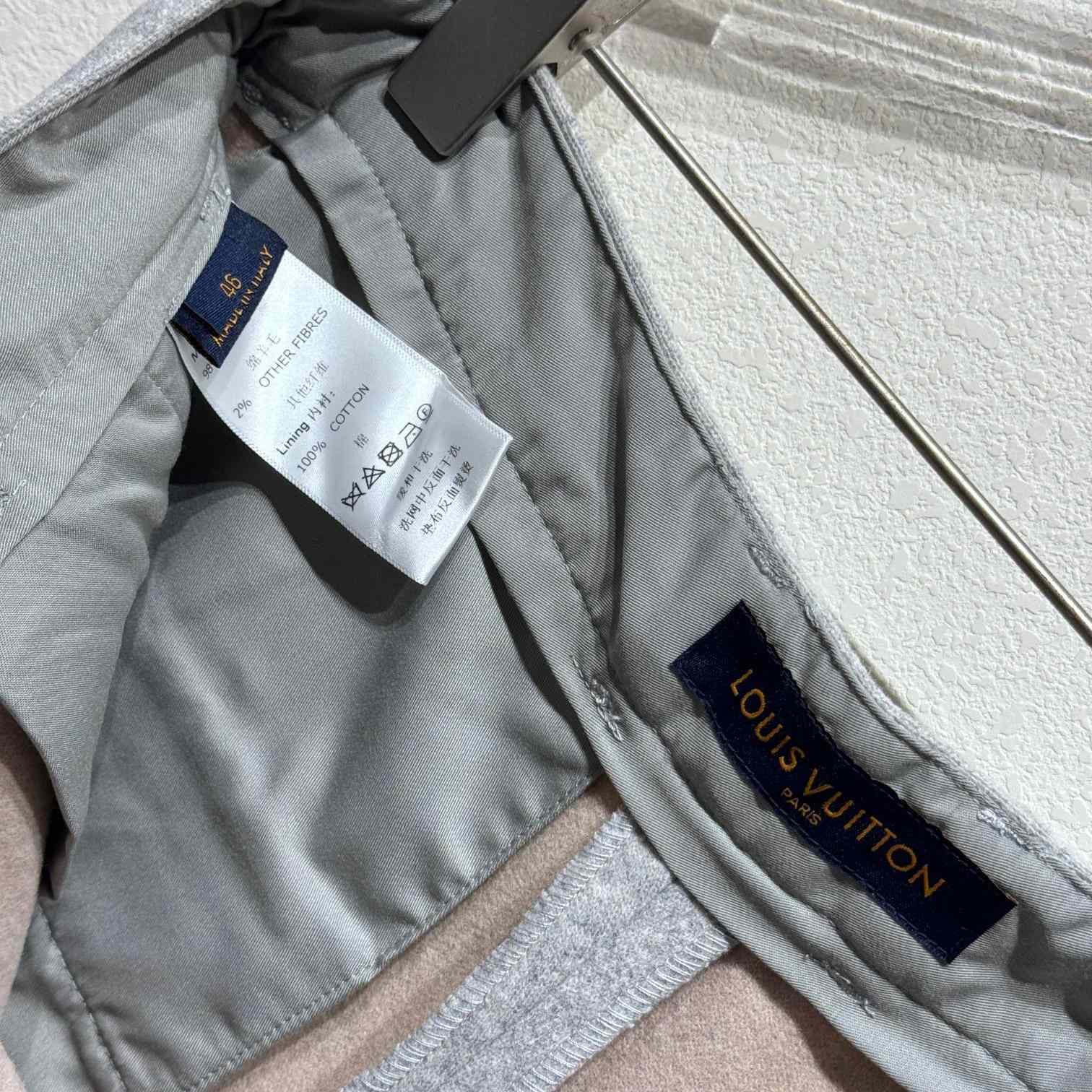 Louis Vuitton Wool Cargo Pants  1AGJLK - DesignerGu