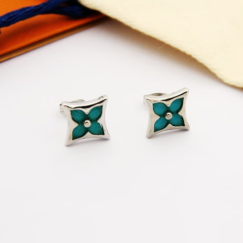 Louis Vuitton Earrings - DesignerGu