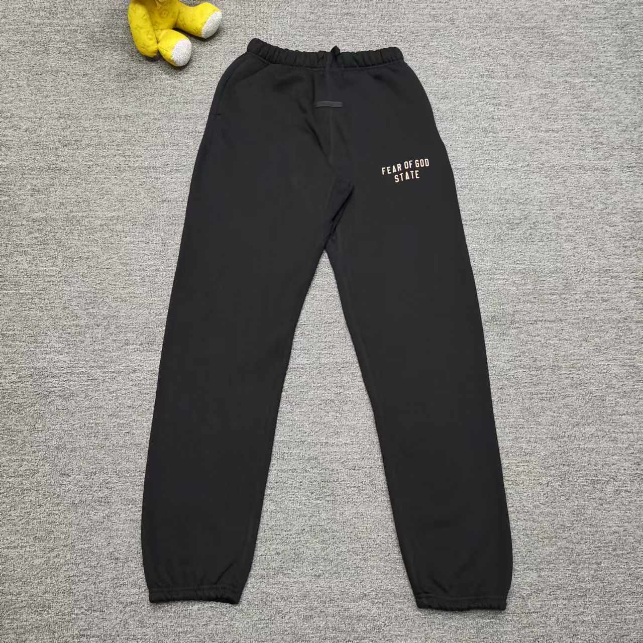 Fear of God Essentials Sweatpants - DesignerGu