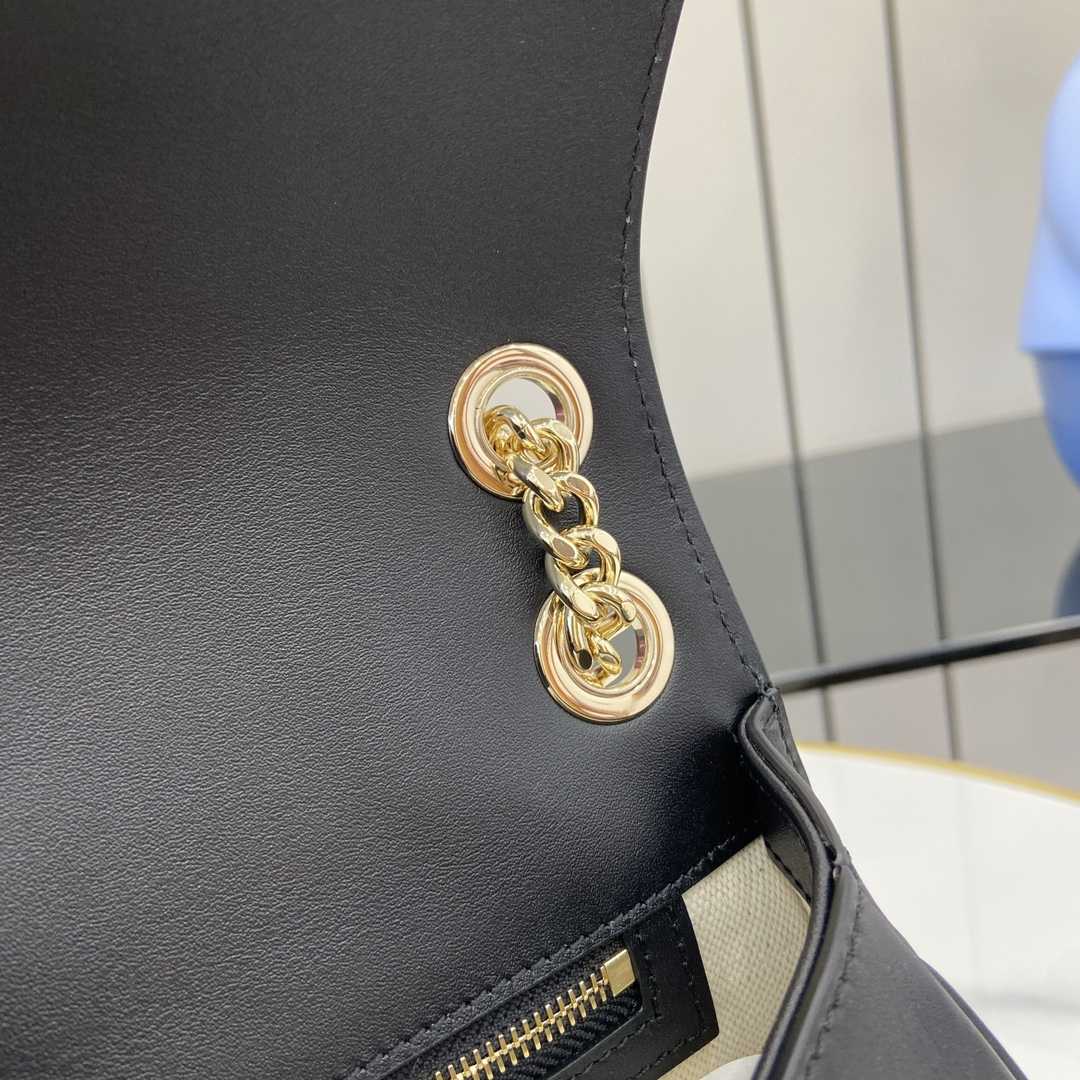 Gucci Blondie Small Shoulder Bag - DesignerGu