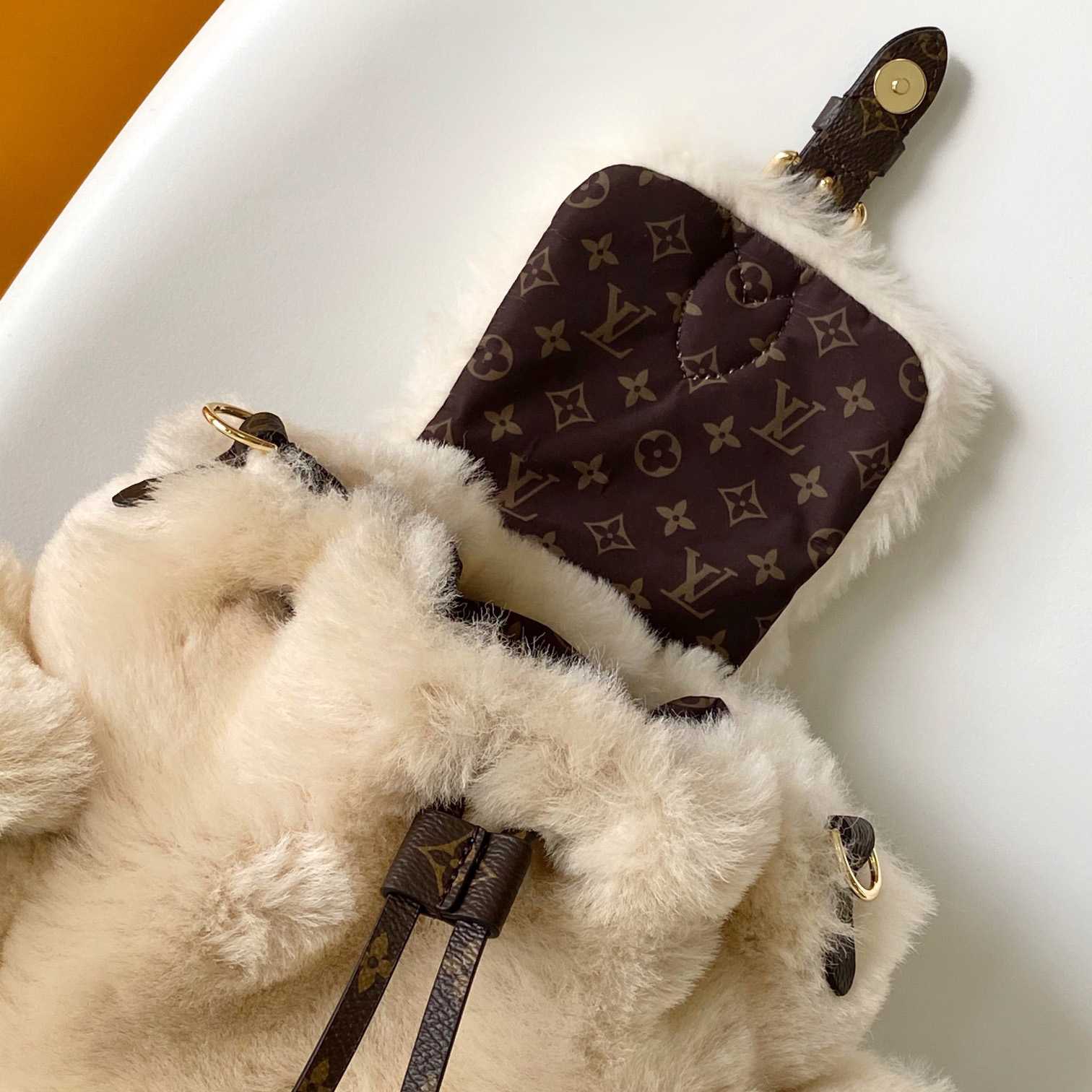 Louis Vuitton Nano Teddy Backpack   M11919 - DesignerGu