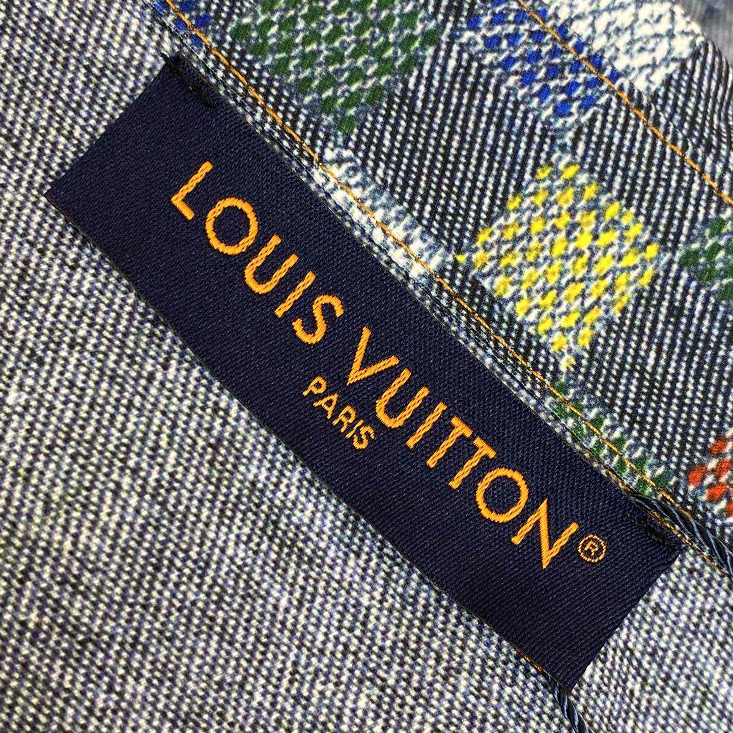 Louis Vuitton Damier Wide Chambray Shorts - DesignerGu