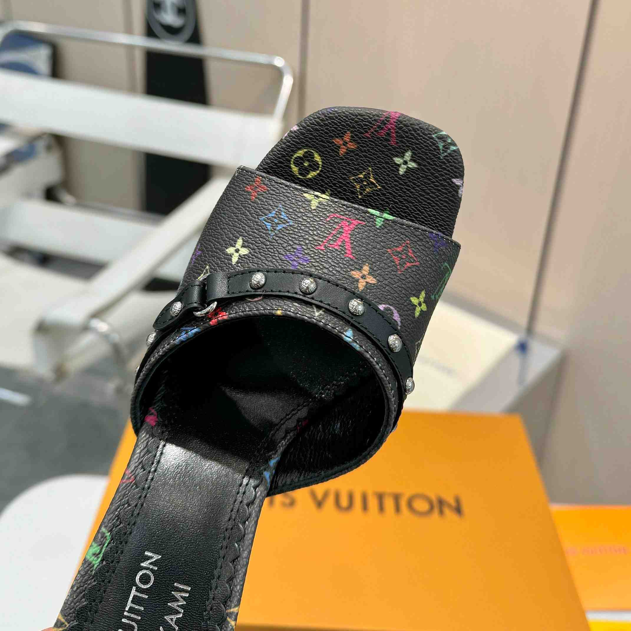 Louis Vuitton LV x TM 6AM Mule    - DesignerGu