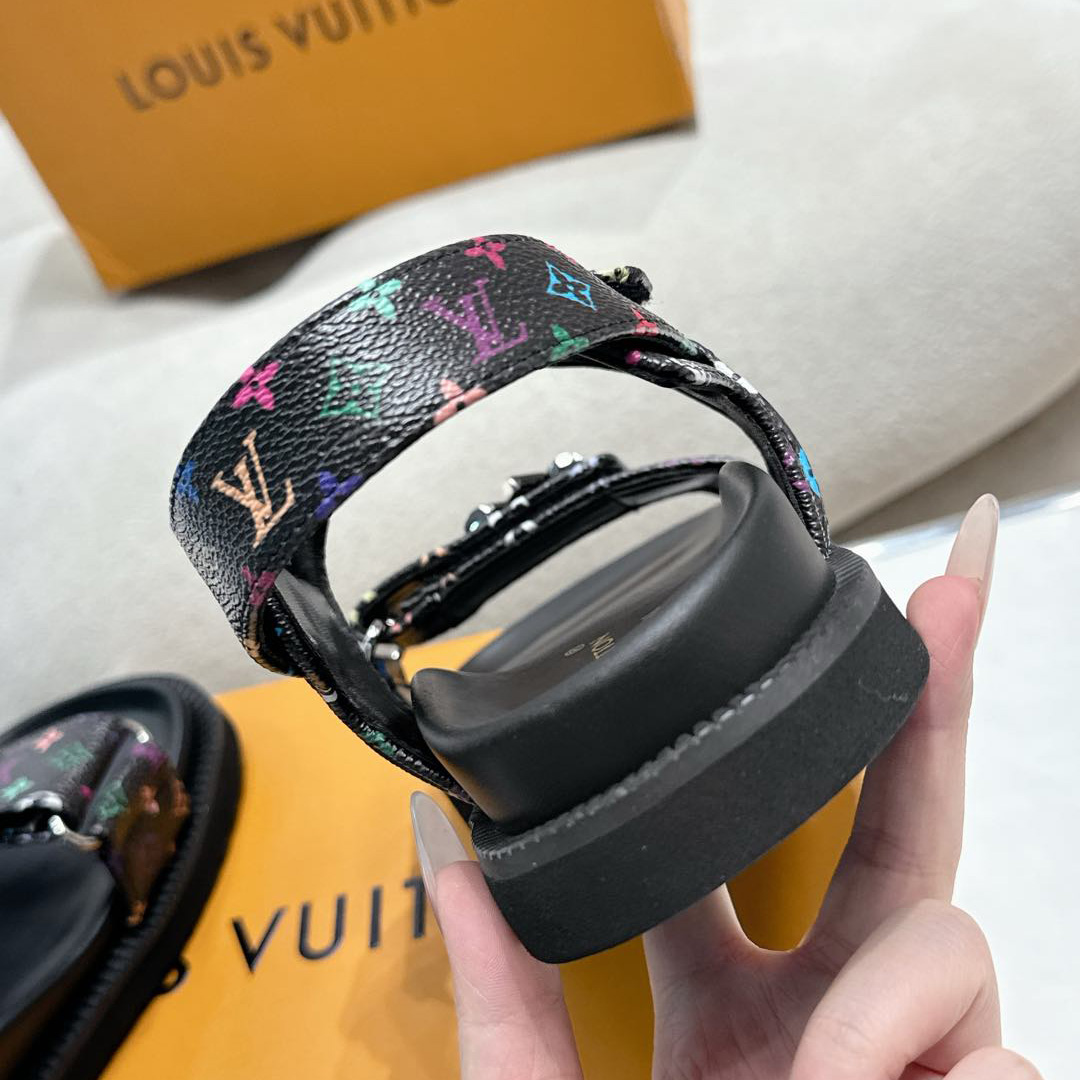 Louis Vuitton LV x TM LV Sunset Flat Comfort Sandal   1AGXFD - DesignerGu