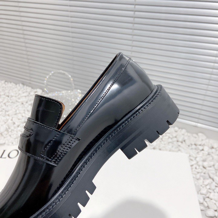 Maison Margiela Tabi Leather Loafers - DesignerGu