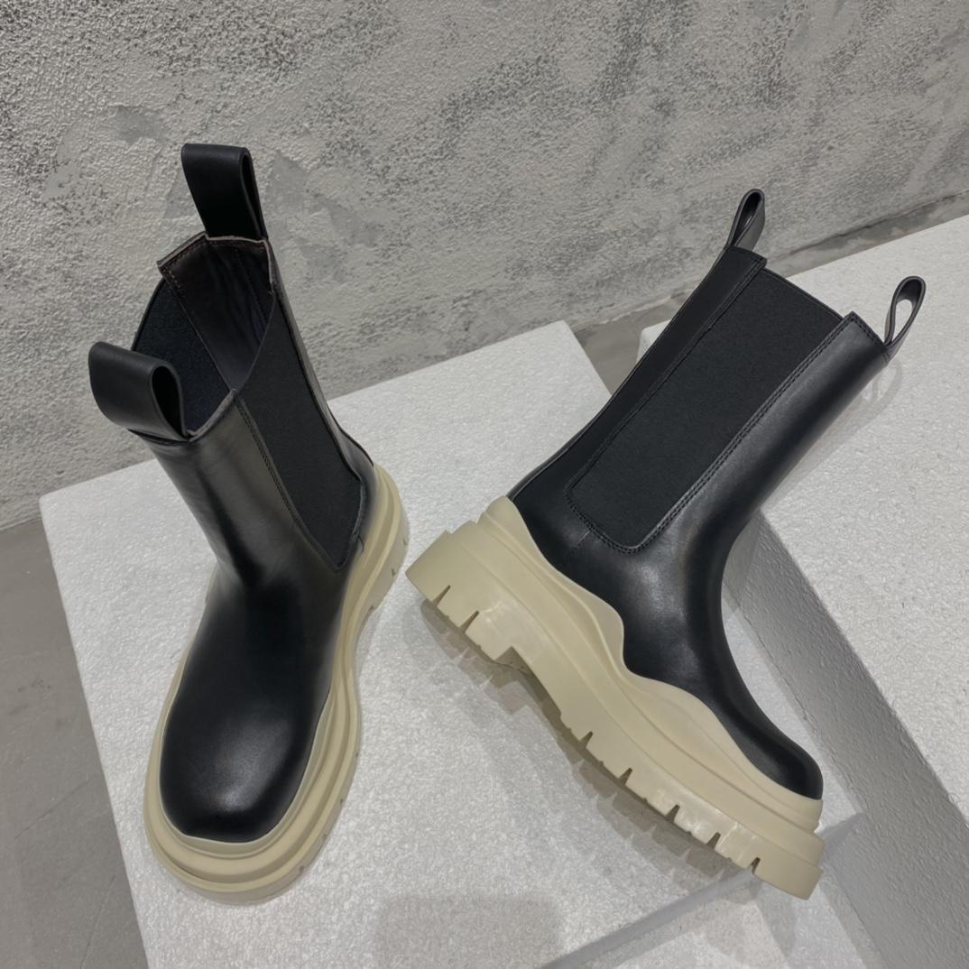 Bottega Veneta Tire Chelsea Boot - DesignerGu