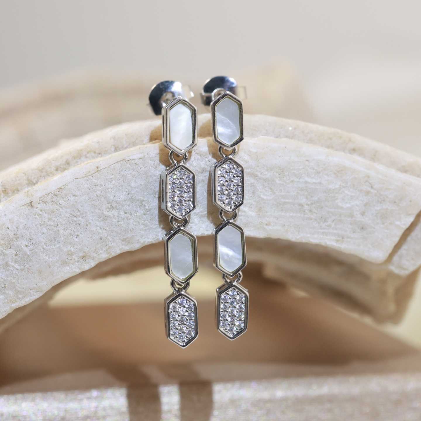 Bvlgari Earrings - DesignerGu