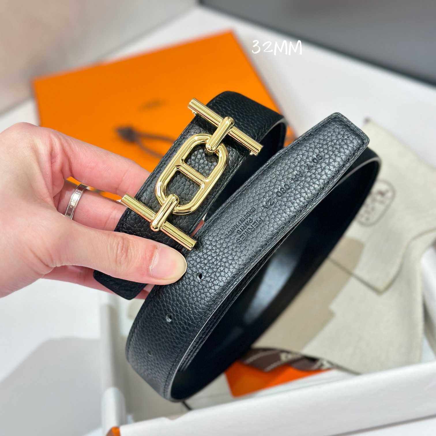 Hermes Ancre Buckle & Reversible Leather Strap 32mm - DesignerGu