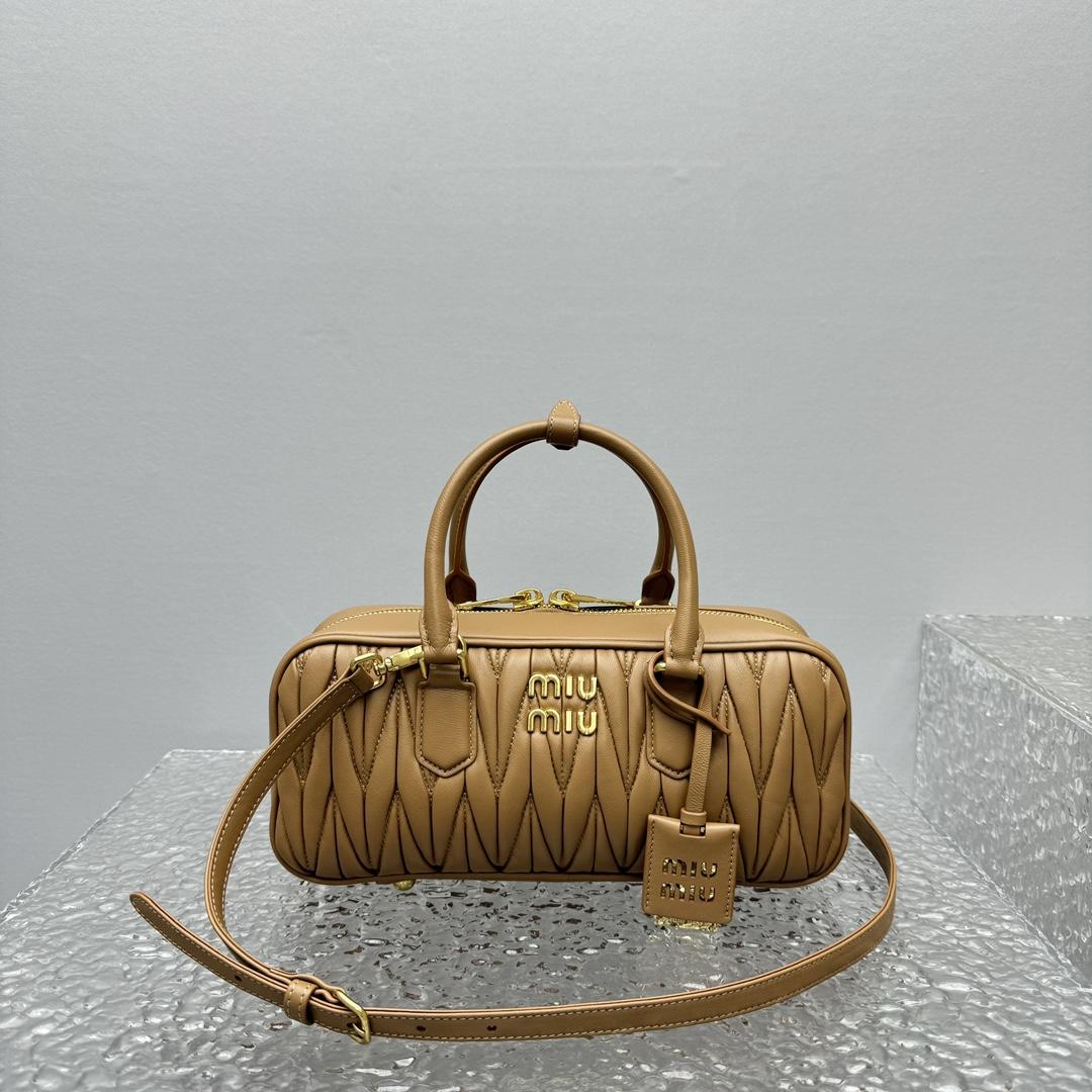 Miu Miu Arcadie Matelassé Nappa Leather Bag   27-12-9cm - DesignerGu