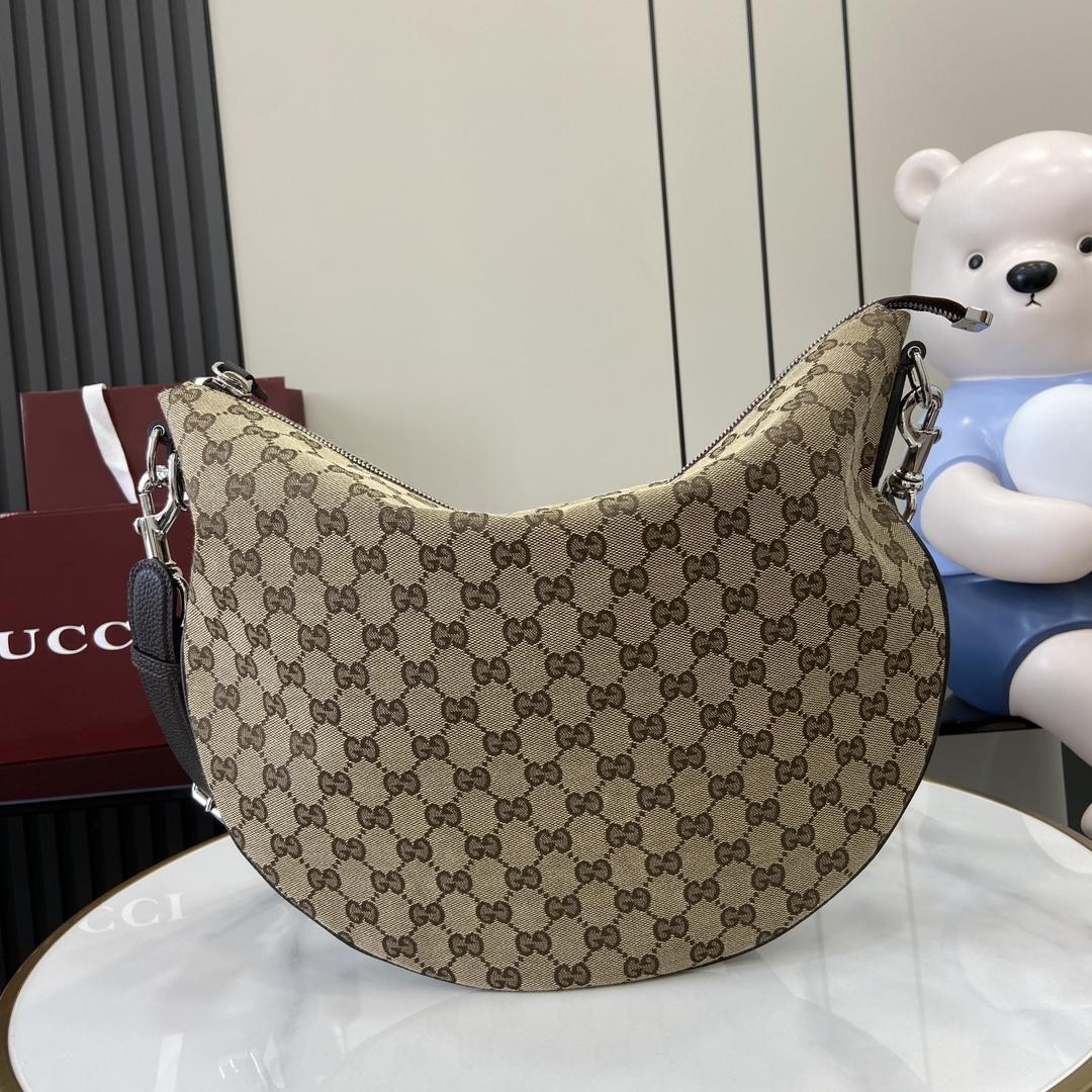 Gucci B Medium Shoulder Bag - DesignerGu