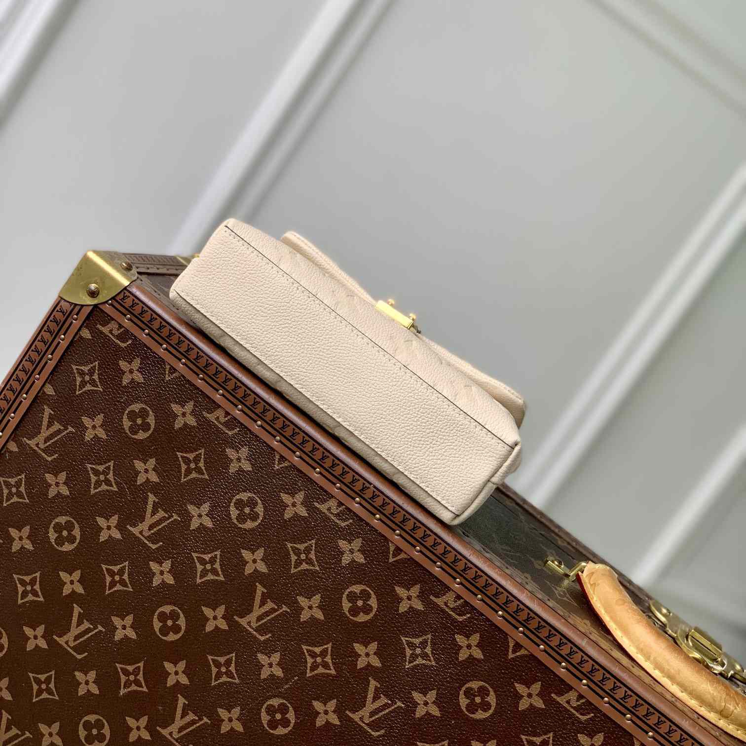 Louis Vuitton Nano Madeleine  M12145 - DesignerGu