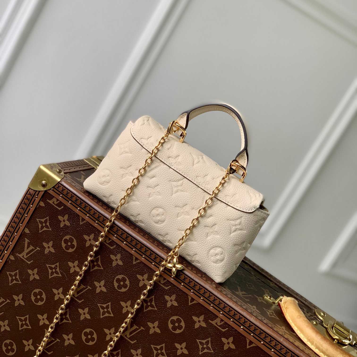 Louis Vuitton Nano Madeleine  M12145 - DesignerGu