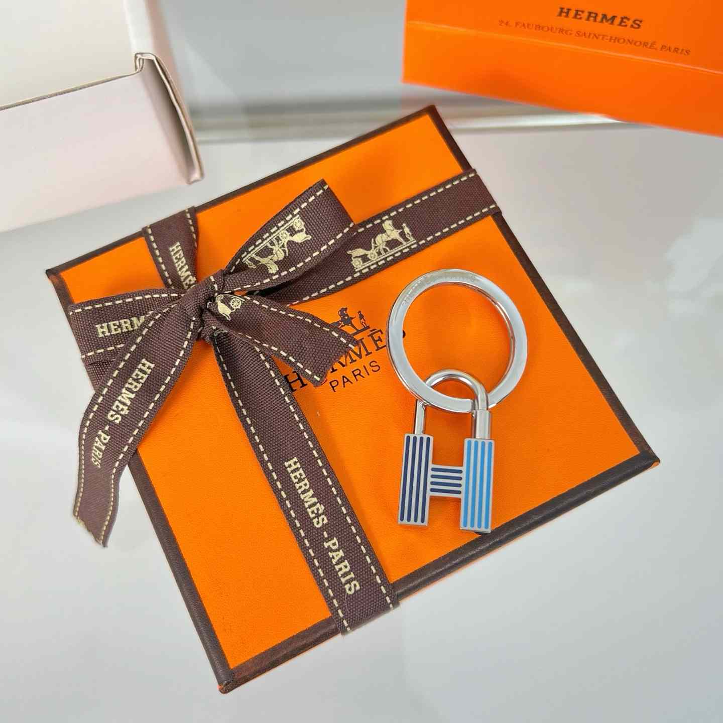 Hermes Cadenas Quizz Rainbow Key Ring - DesignerGu