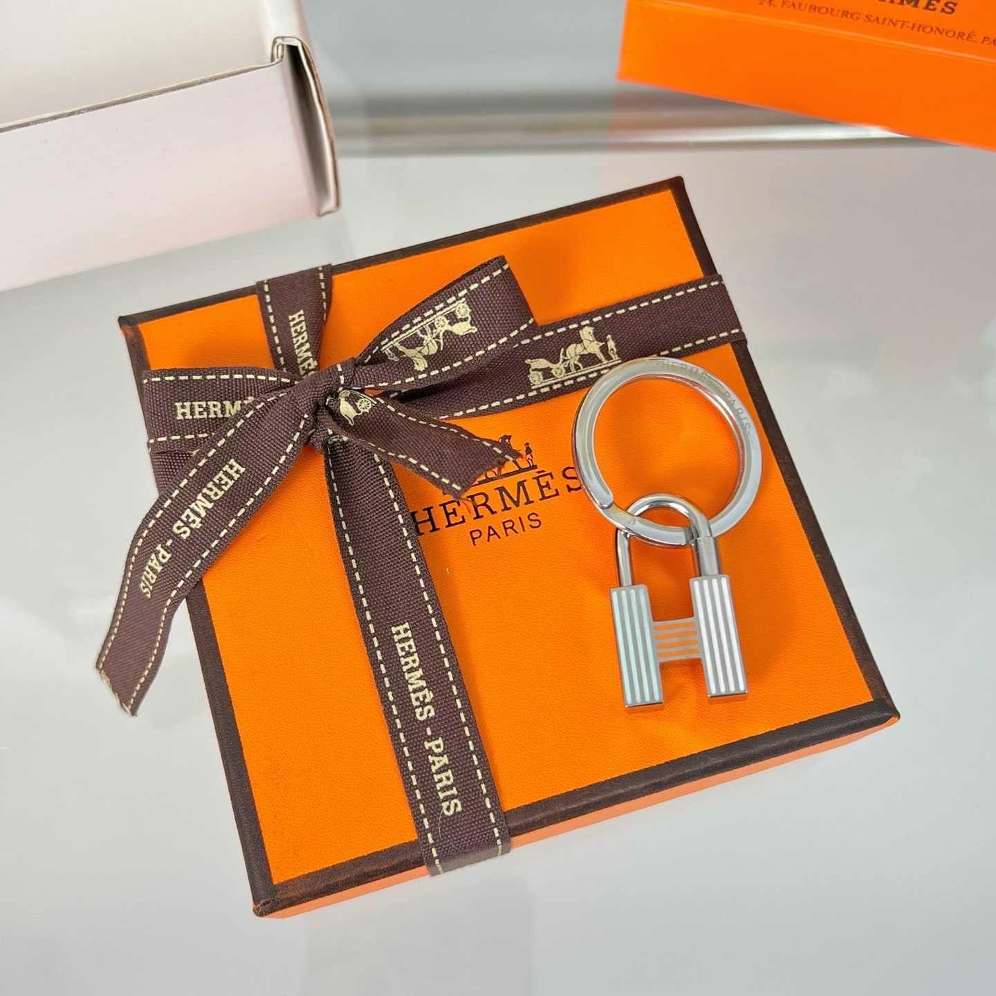 Hermes Cadenas Quizz Rainbow Key Ring - DesignerGu