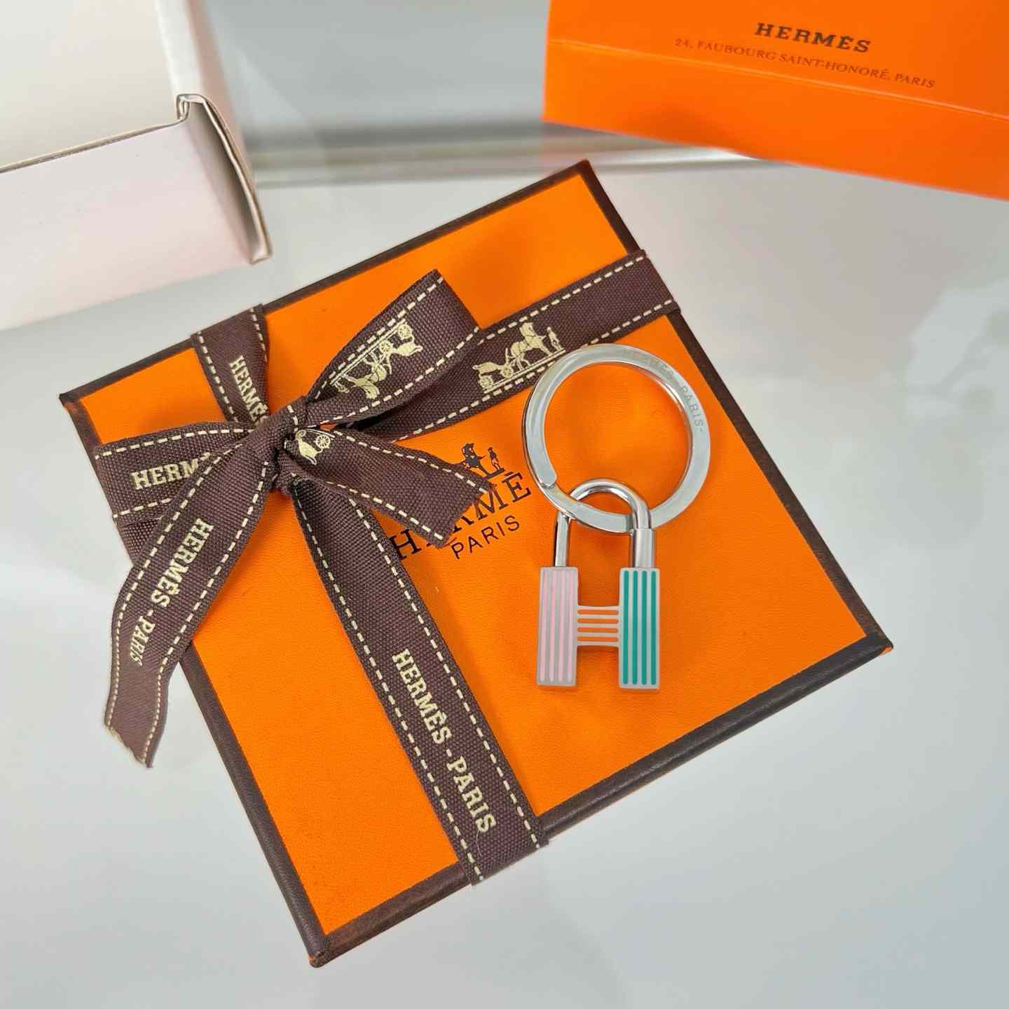 Hermes Cadenas Quizz Rainbow Key Ring - DesignerGu