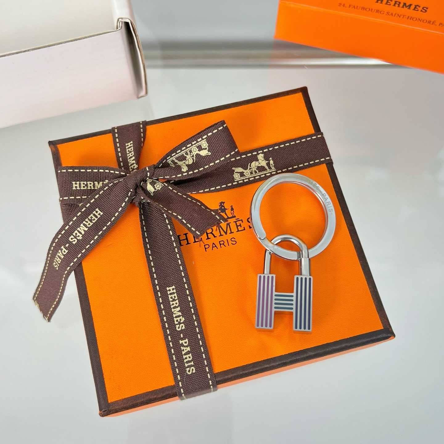 Hermes Cadenas Quizz Rainbow Key Ring - DesignerGu