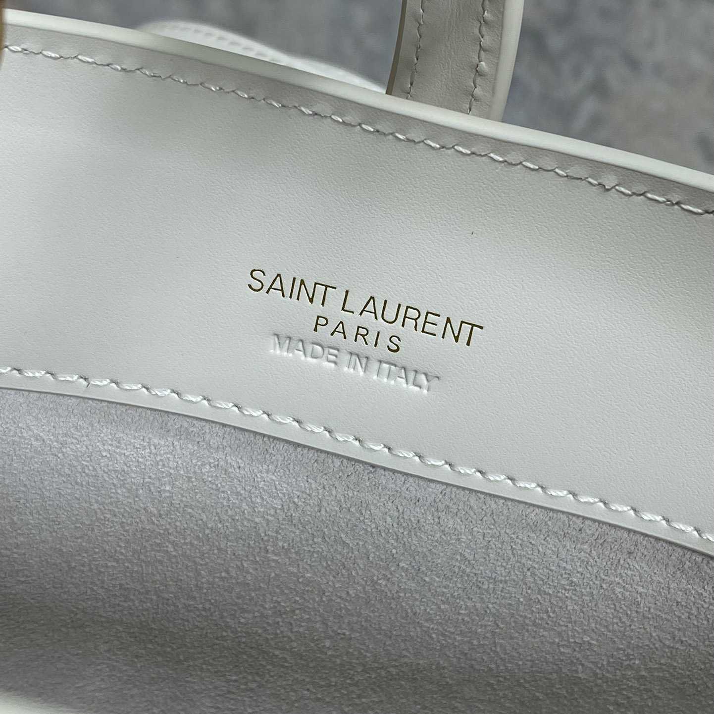 Saint Laurent Le 37 Mini In Shiny Leather - DesignerGu