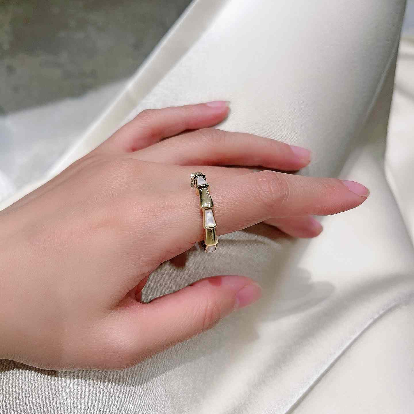 Bvlgari Ring - DesignerGu