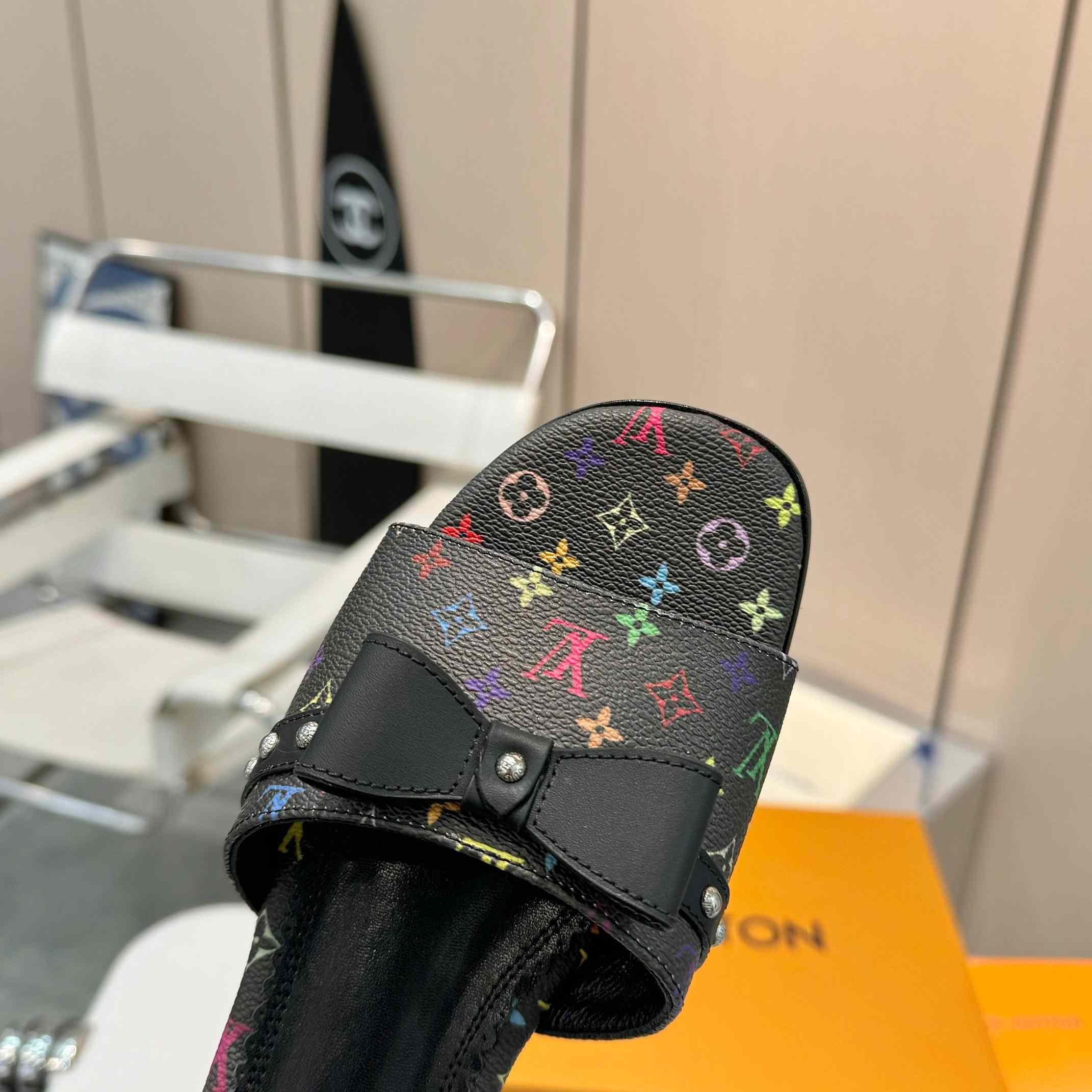 Louis Vuitton LV x TM 6AM Flat Mule   - DesignerGu