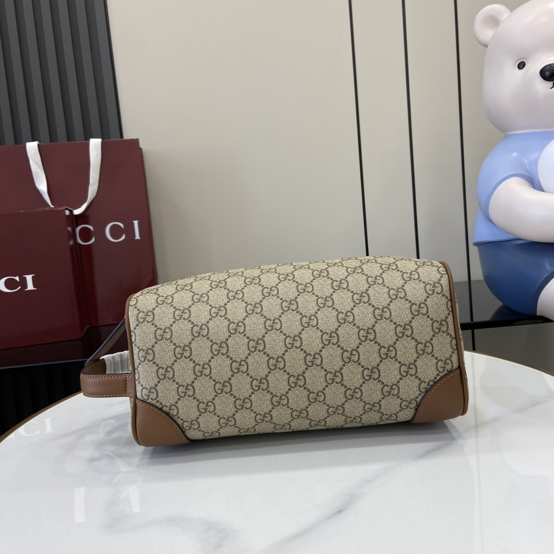 Gucci GG Emblem Medium Toiletry Case - DesignerGu