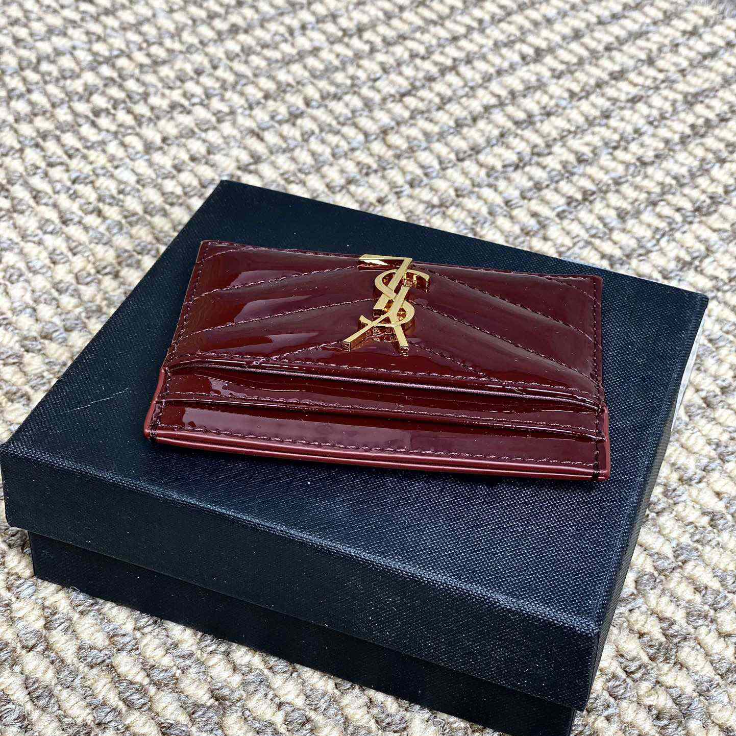 Saint Laurent Cassandre Matelasse Card Case In Patent Leather - DesignerGu