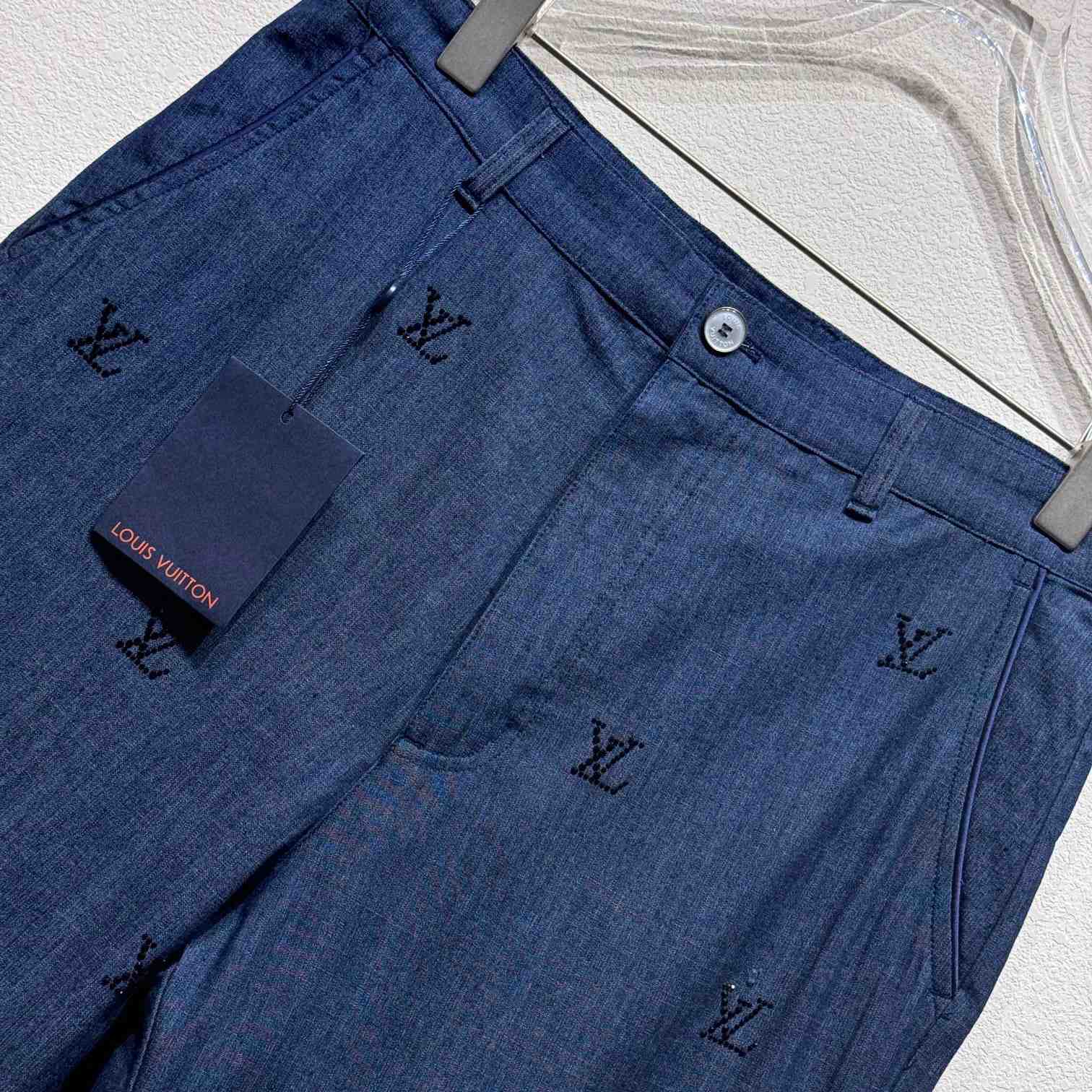 Louis Vuitton LV Blason Embellished Denim Pants  1AGIUN - DesignerGu