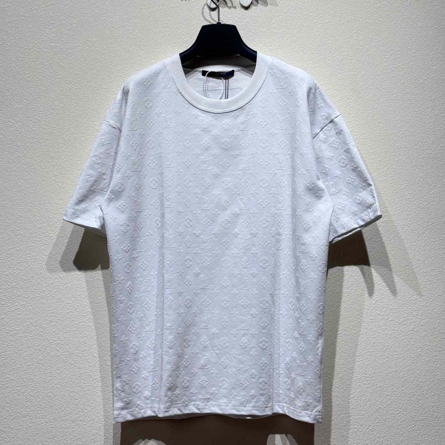 Louis Vuitton Monogram T-Shirt - DesignerGu